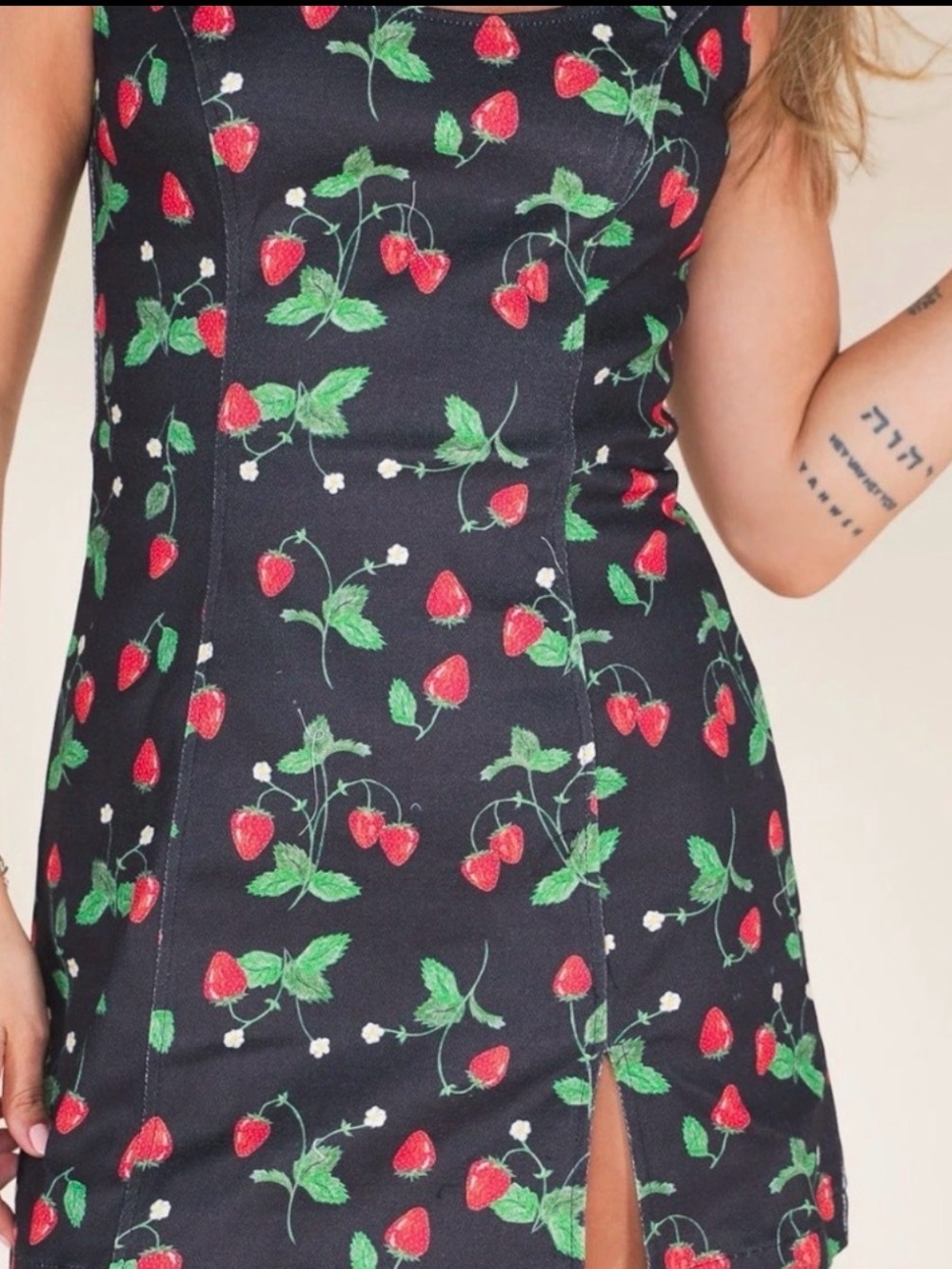 Bailey Rose Black Rose Print Mini Dress